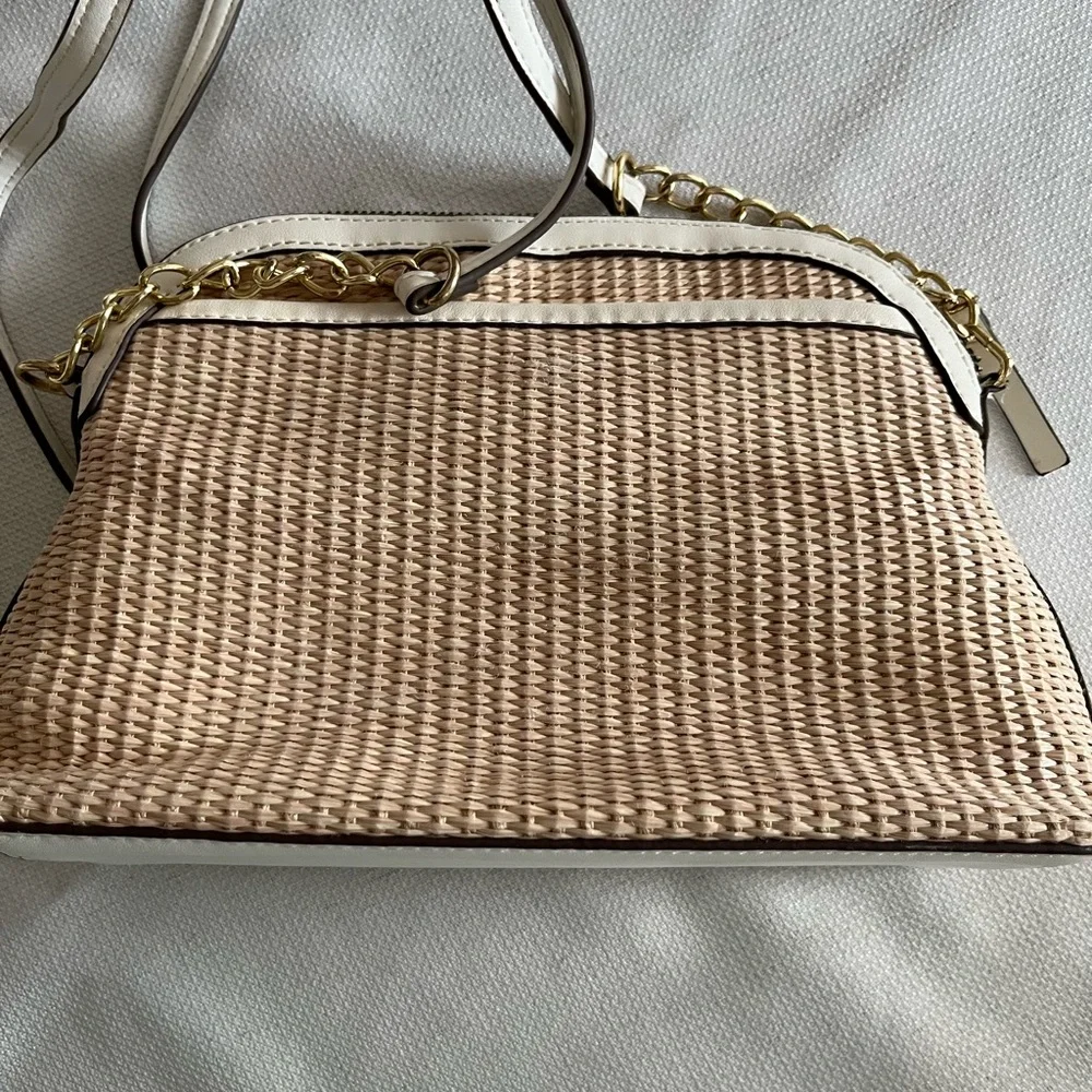Nanette Lepore faux straw crossbody bag. - Picture 4 of 8